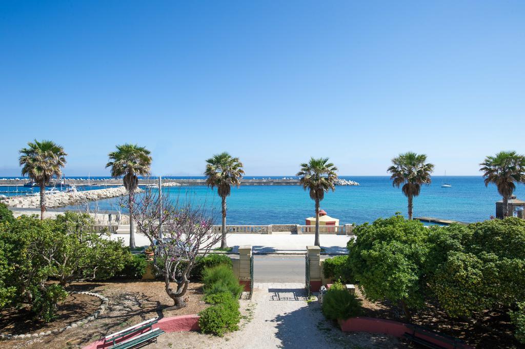 Villa La Meridiana - Caroli Hotels Santa Maria di Leuca Bagian luar foto